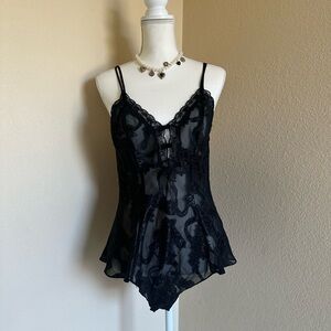 Victoria's Secret Gold Label Sz M Black Lace Floral Teddy Bodysuit Y2K Romantic